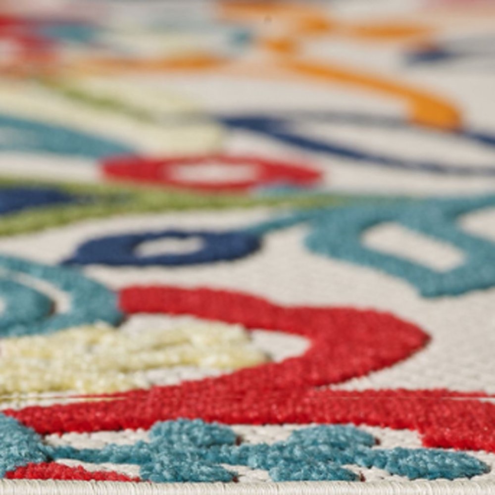 7' X 9' Ivory And Blue Indoor Outdoor Area Rug