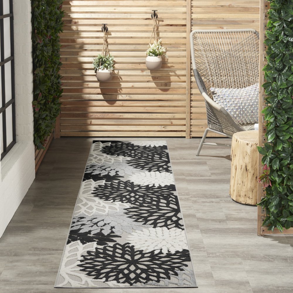 12' Black And White Indoor Outdoor Runner Rug