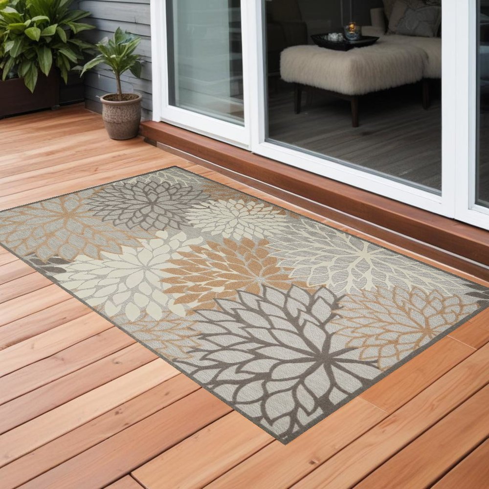 3' X 5' Gray And Ivory Indoor Outdoor Area Rug