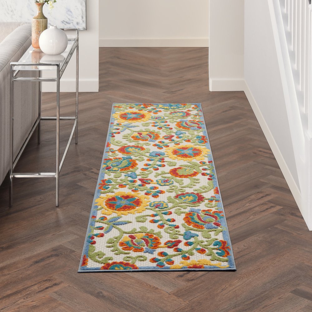 8' Green And Ivory Indoor Outdoor Runner Rug