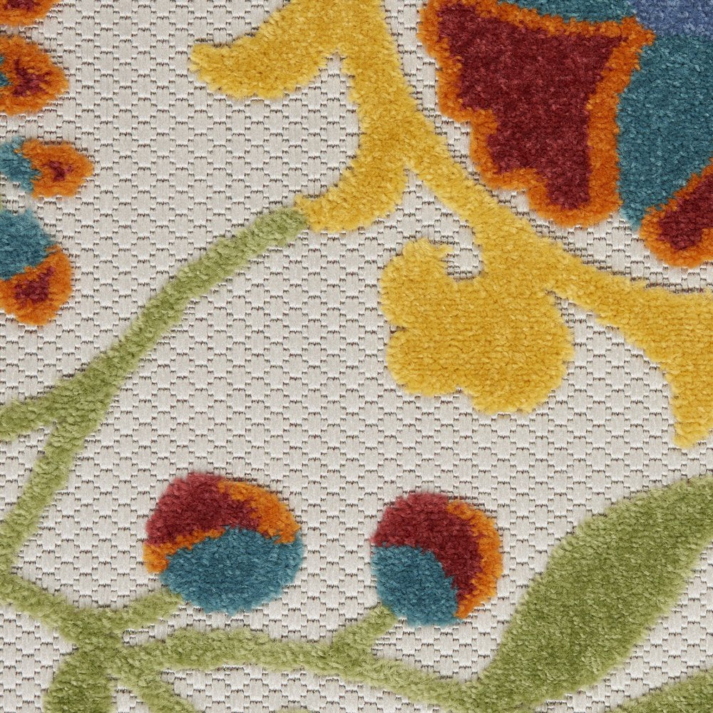 3' X 4' Green And Ivory Indoor Outdoor Area Rug