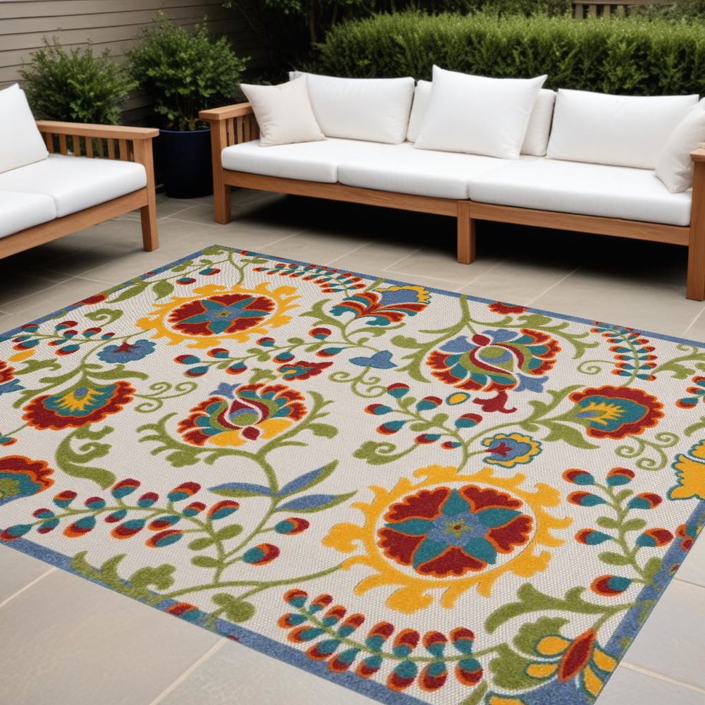 10' X 13' Green And Ivory Indoor Outdoor Area Rug