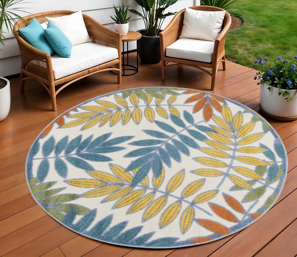 8' X 8' Ivory And Blue Round Indoor Outdoor Area Rug