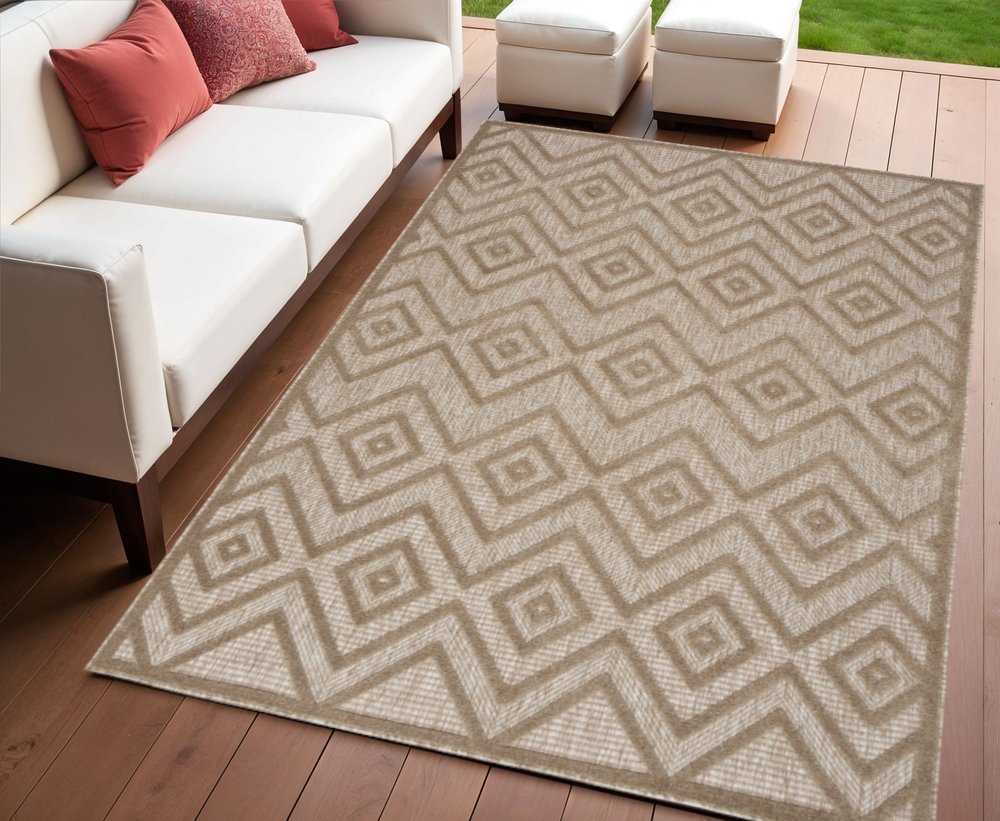 4' X 6' Beige Indoor Outdoor Area Rug