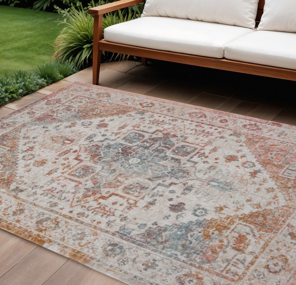 8' X 10' Beige Indoor Outdoor Area Rug