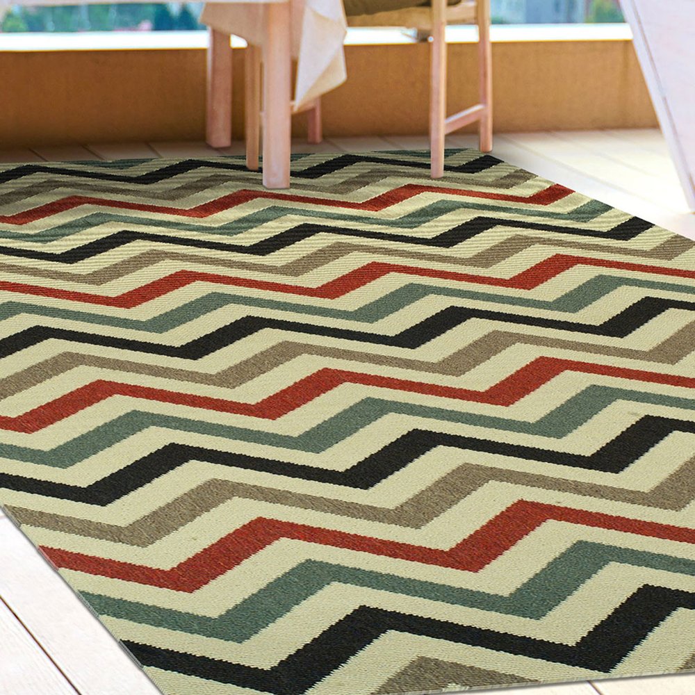 5' X 8' Stone Chevron Stain Resistant Indoor Outdoor Area Rug