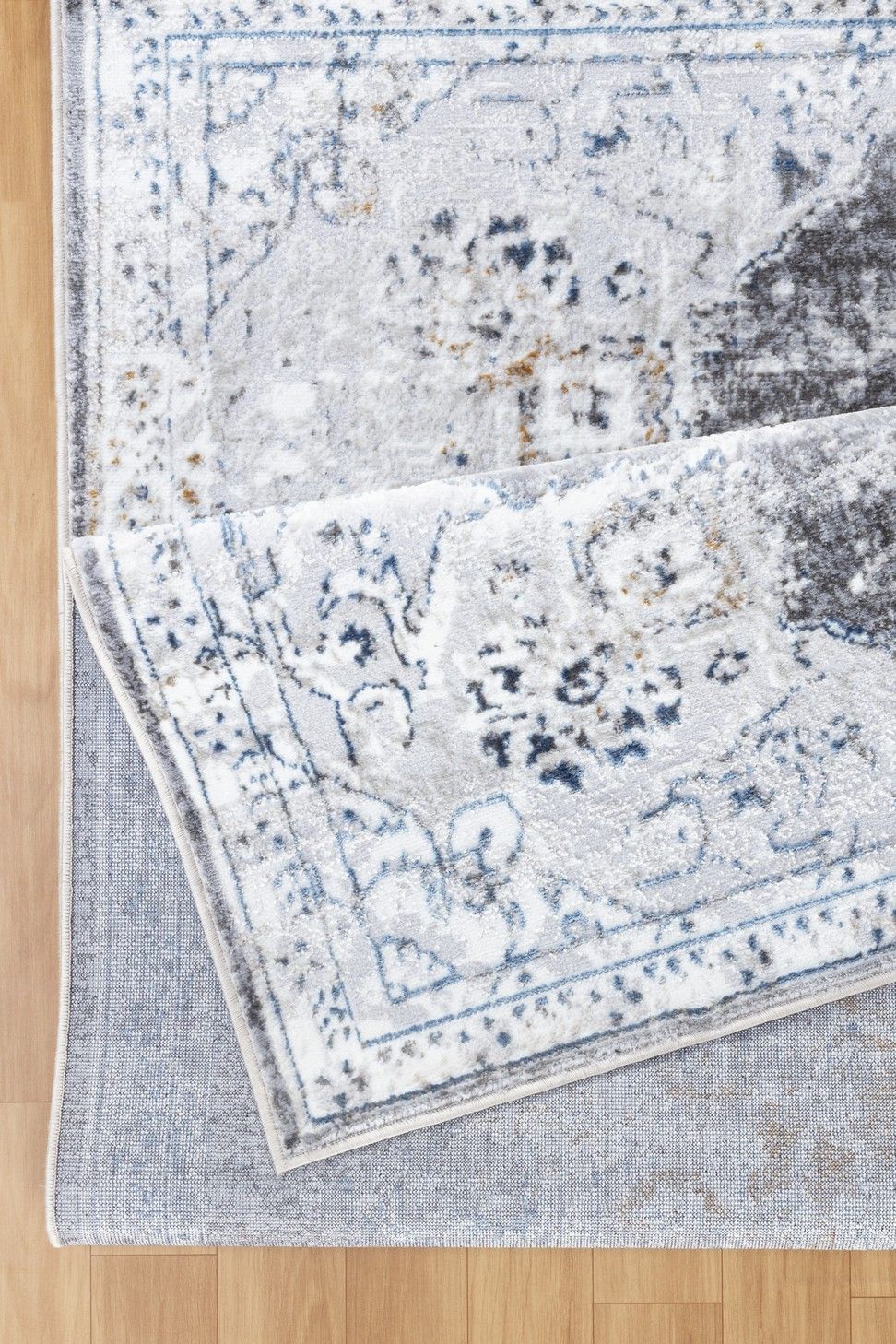 Legacy - 5'3" X 7' Area Rug Polypropylene - Multi / White by Couch.com