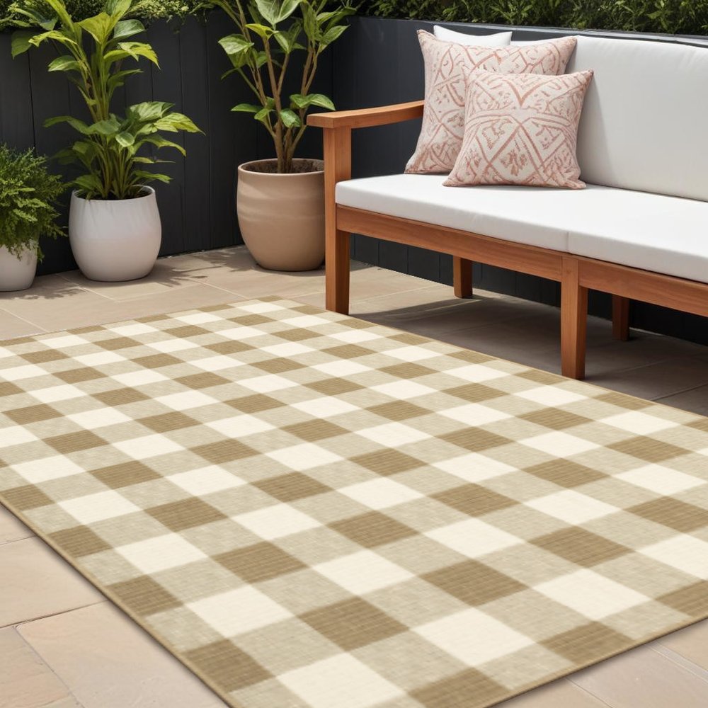 9' X 13' Gray and Ivory Geometric Stain Resistant Indoor Outdoor Area Rug