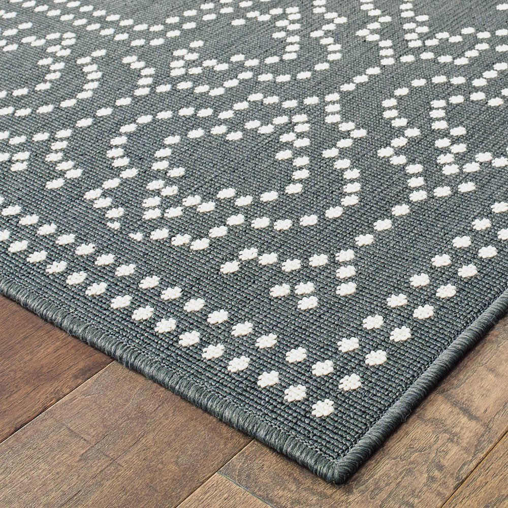 9' X 13' Gray and Ivory Stain Resistant Indoor Outdoor Area Rug