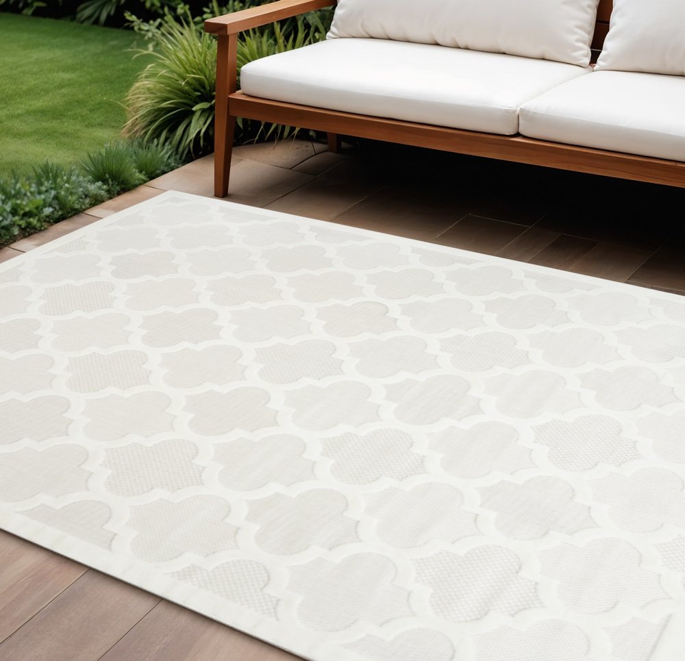 8' X 10' Cream Indoor Outdoor Area Rug