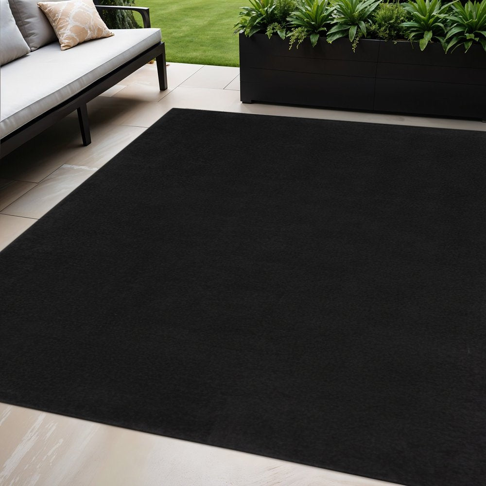 5' X 8' Black Power Loom Area Rug