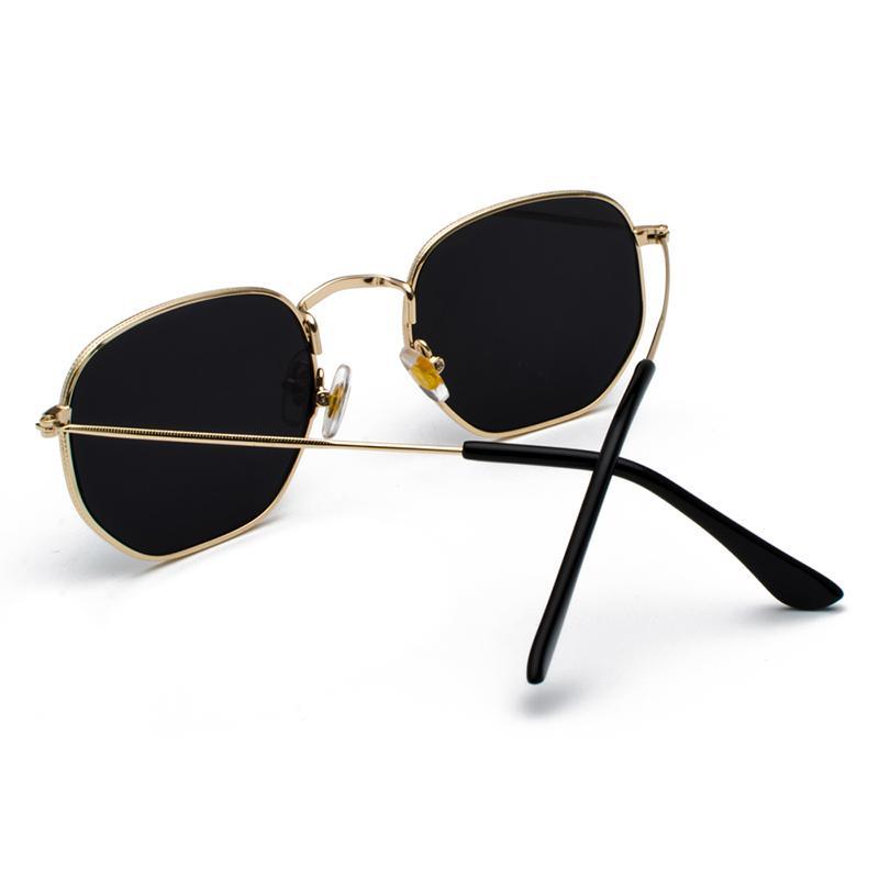 Unisex Woman and Man Vintage Retro and Modern Sunglasses Square Metal Frame Sunglasses Pilot Mirror Classic With UV400 Protection