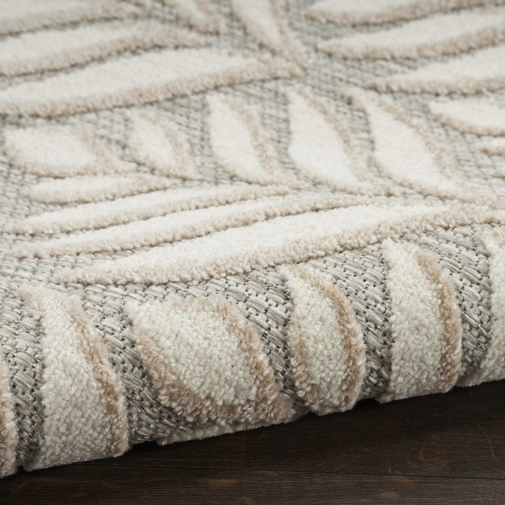 8' Gray and Ivory Round Floral Indoor Outdoor Area Rug