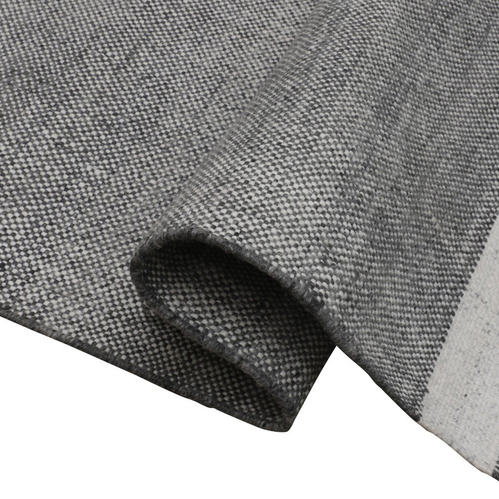 5' X 7' Dark Gray Striped Handmade Indoor Outdoor Area Rug