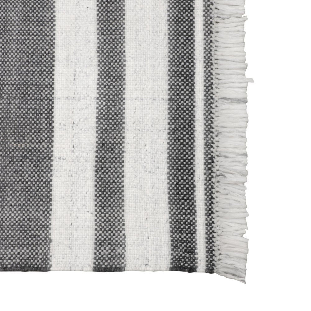 5' X 7' Dark Gray Striped Handmade Indoor Outdoor Area Rug