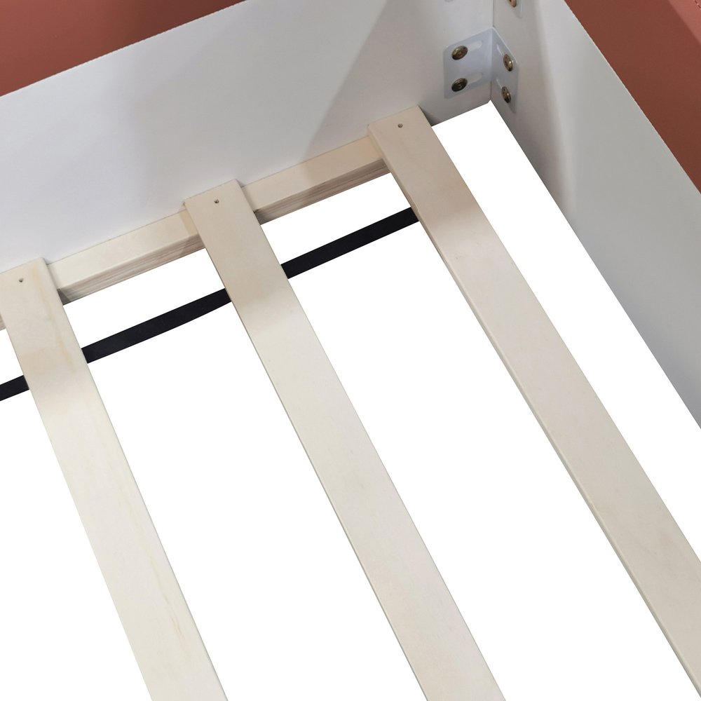 Brown Tufted Upholstered Full Day Bed