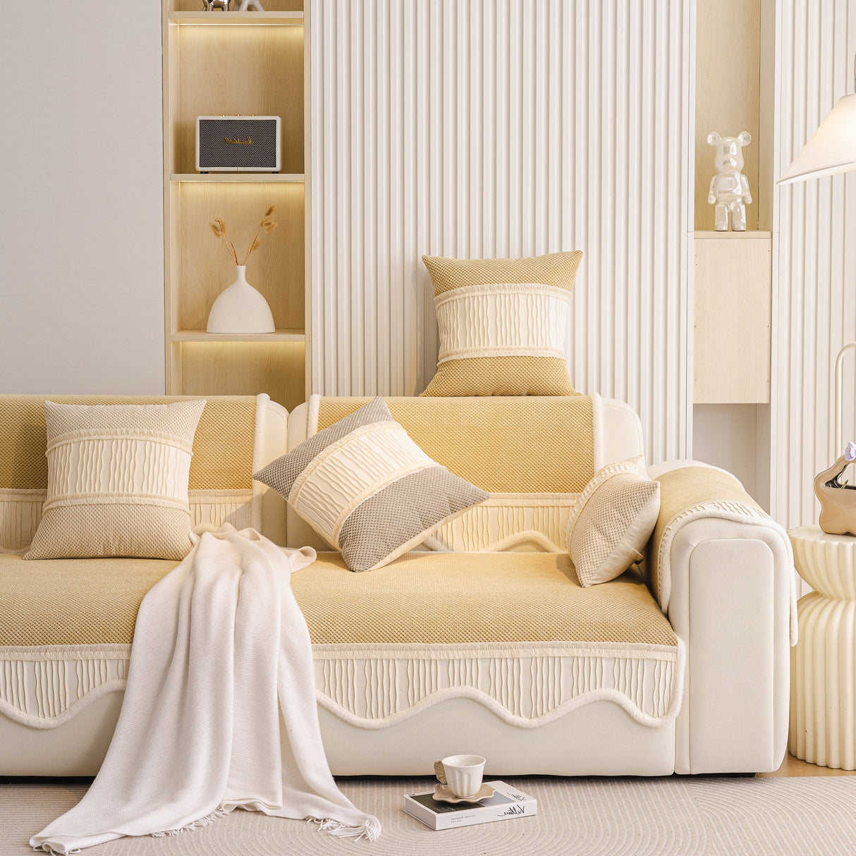 Dog Washable Sofa Protector Cover, Non-Slip Couch Slipcover with Soft Furry Trim