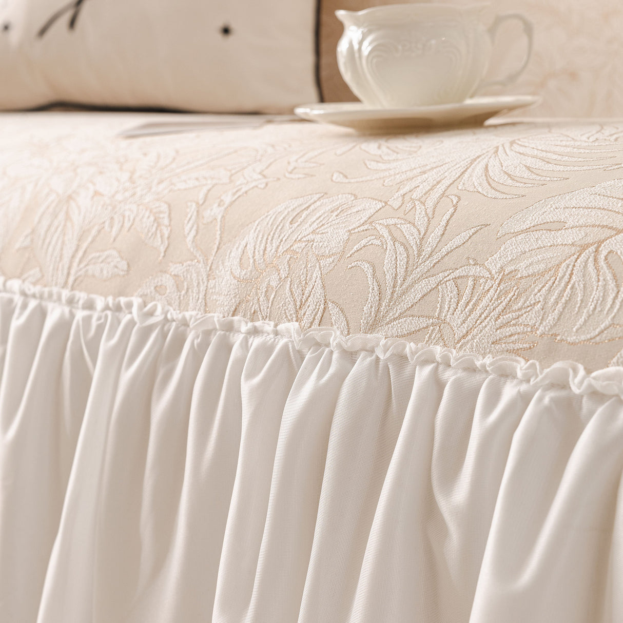 French Chic Style Ruffle Floral Cover Throws for Sofas, Decorative Couch Covers