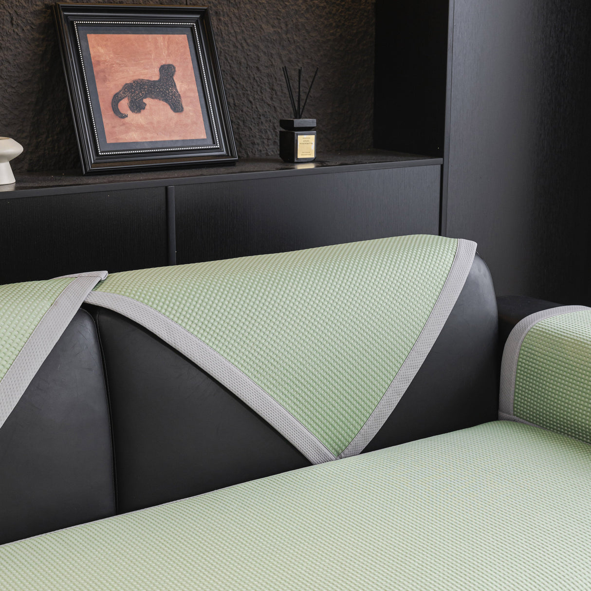 Non-Slip Cooling Breathable Couch Protector Towel, Lightweight Slipcover for Sofas