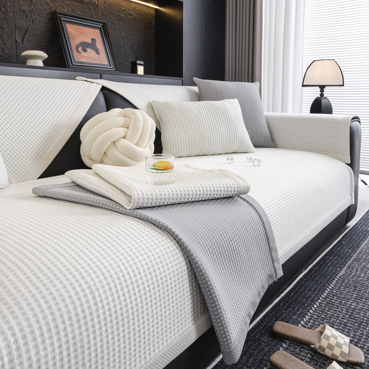 Non-Slip Cooling Breathable Couch Protector Towel, Lightweight Slipcover for Sofas