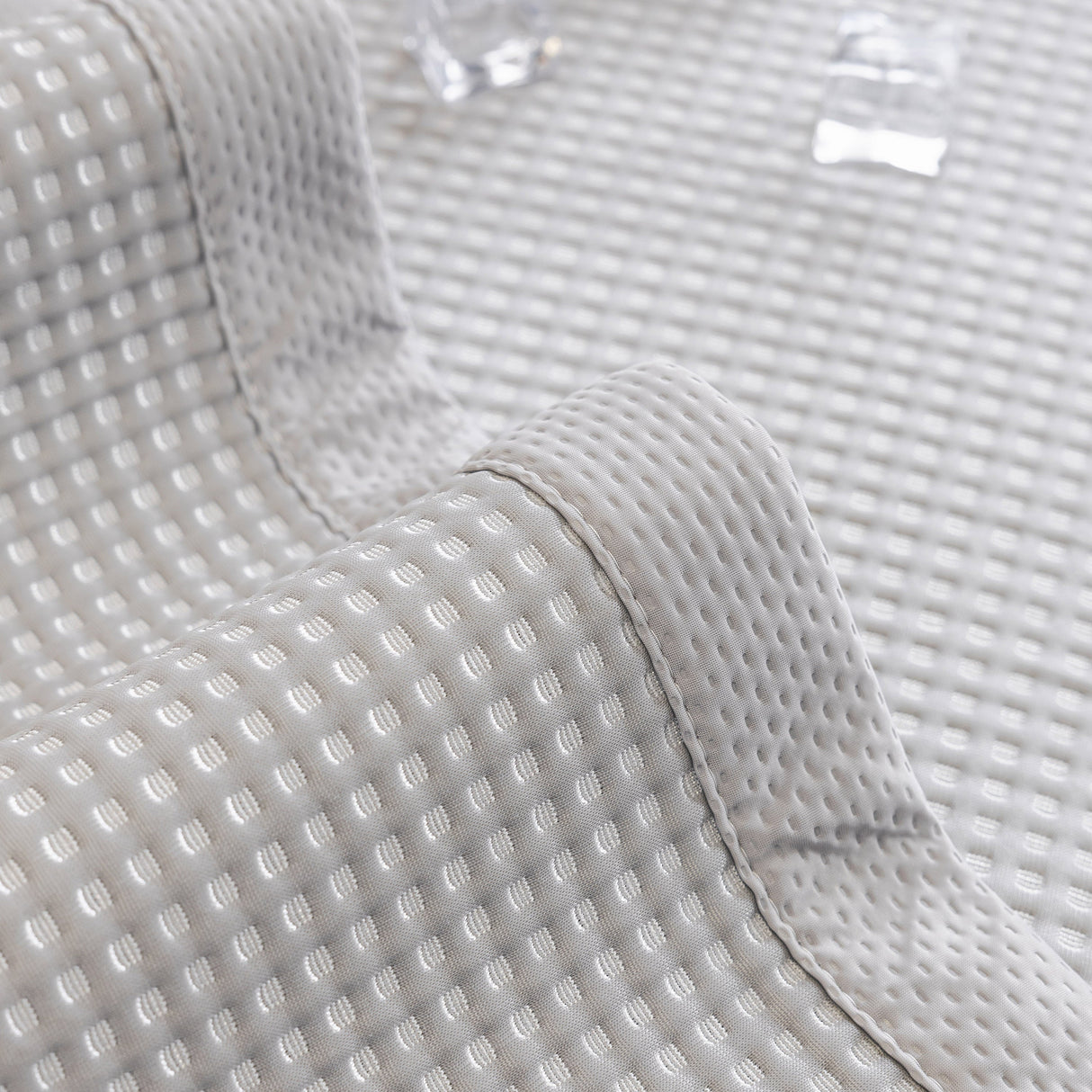 Non-Slip Cooling Breathable Couch Protector Towel, Lightweight Slipcover for Sofas