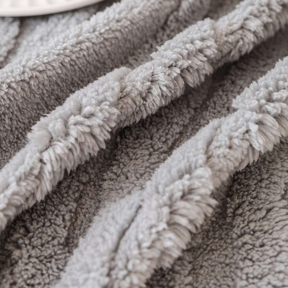 Modern 3D Water Ripple Sofa Cover, Non-Shedding Cream Style Furniture Protector Throw