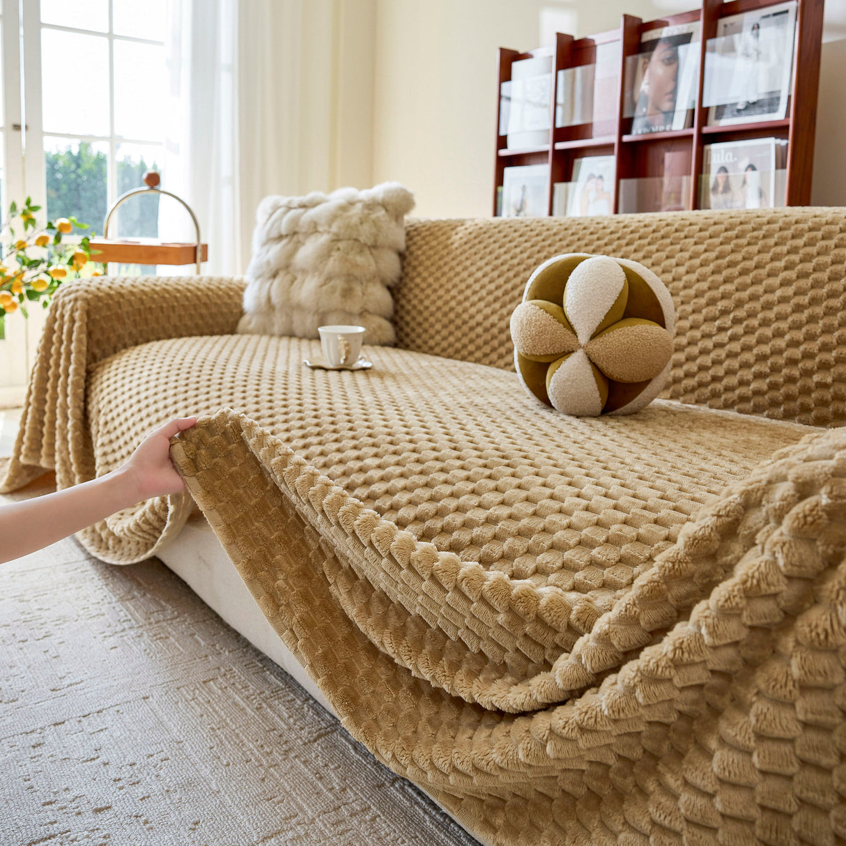 Thick Plush Non-Slip Sofa Throw Cover, Warm Soft Faux Fur Couch Protector for Winter