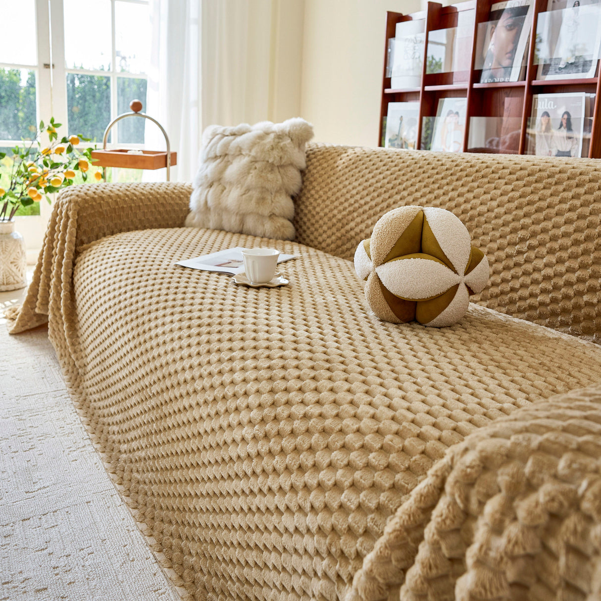 Thick Plush Non-Slip Sofa Throw Cover, Warm Soft Faux Fur Couch Protector for Winter