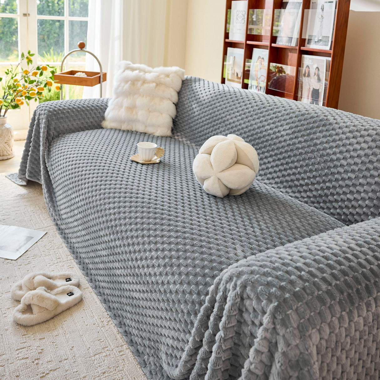 Thick Plush Non-Slip Sofa Throw Cover, Warm Soft Faux Fur Couch Protector for Winter