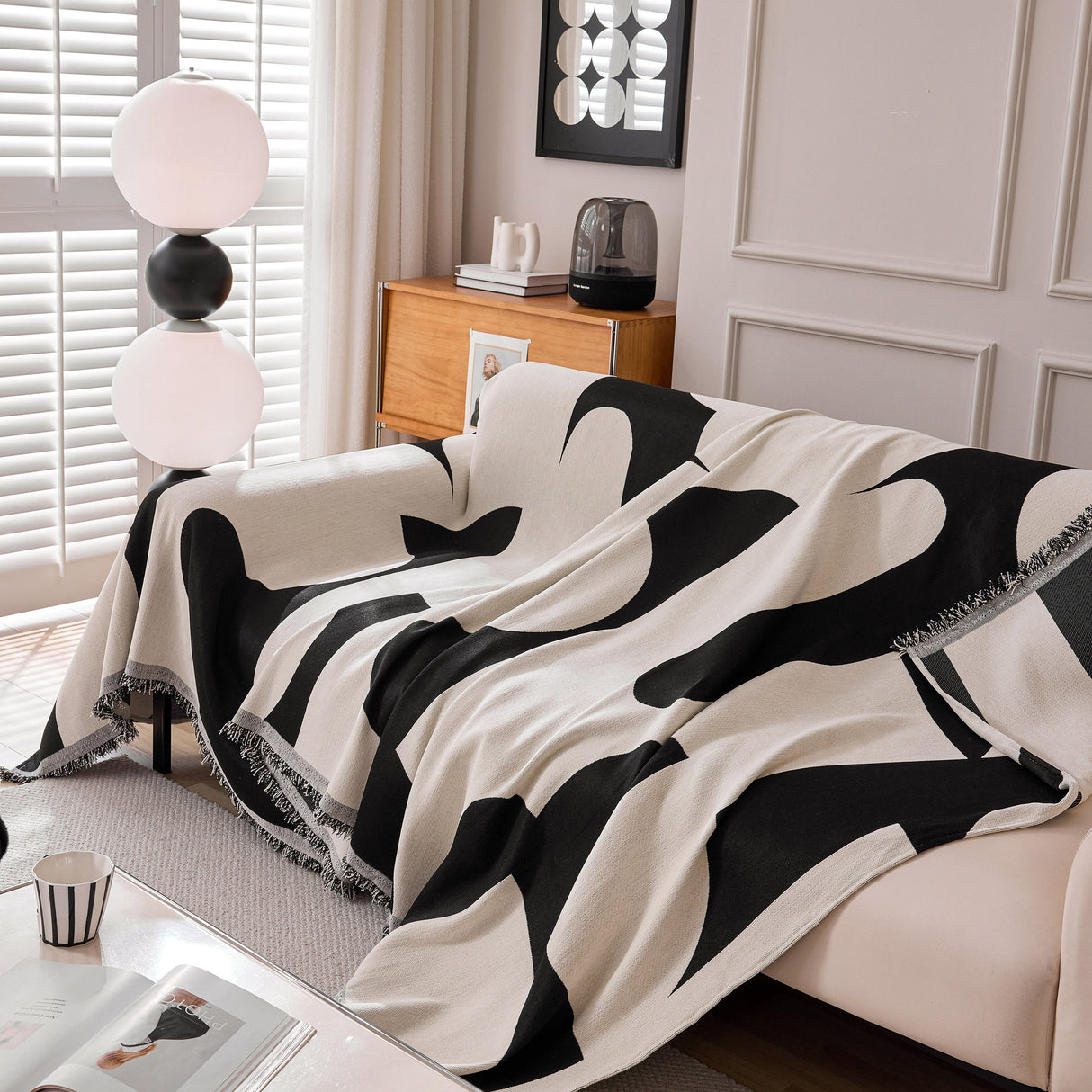 Modern Abstract Chenille Sofa Cover, Large Soft Throw Blanket with Tassels for Couch