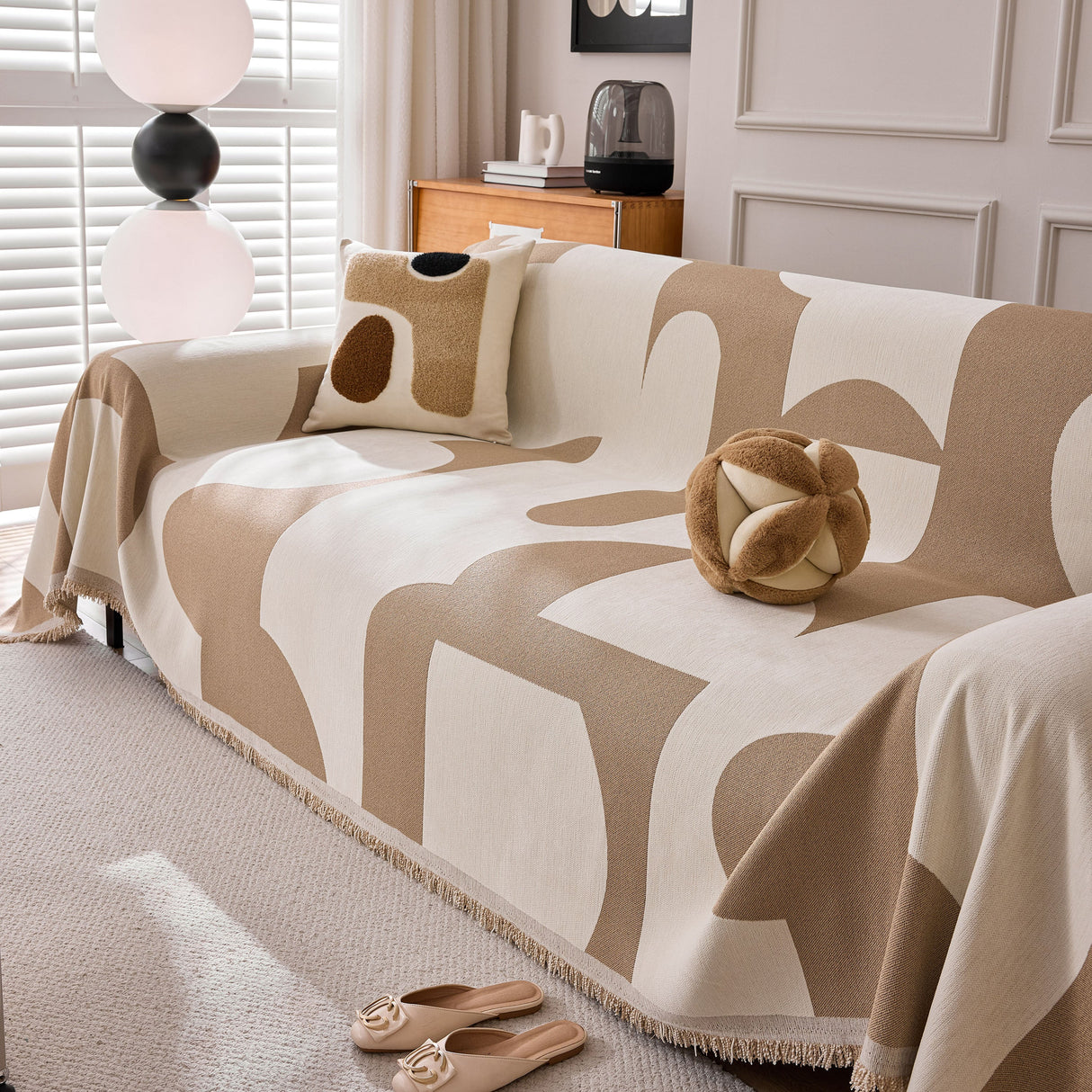 Modern Abstract Chenille Sofa Cover, Large Soft Throw Blanket with Tassels for Couch