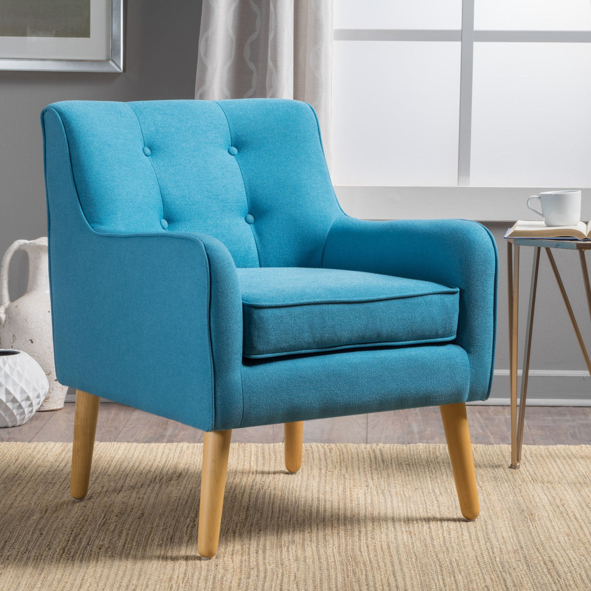 Modern Arm Chair With Tufted Back And Wooden Legs by Couch.com