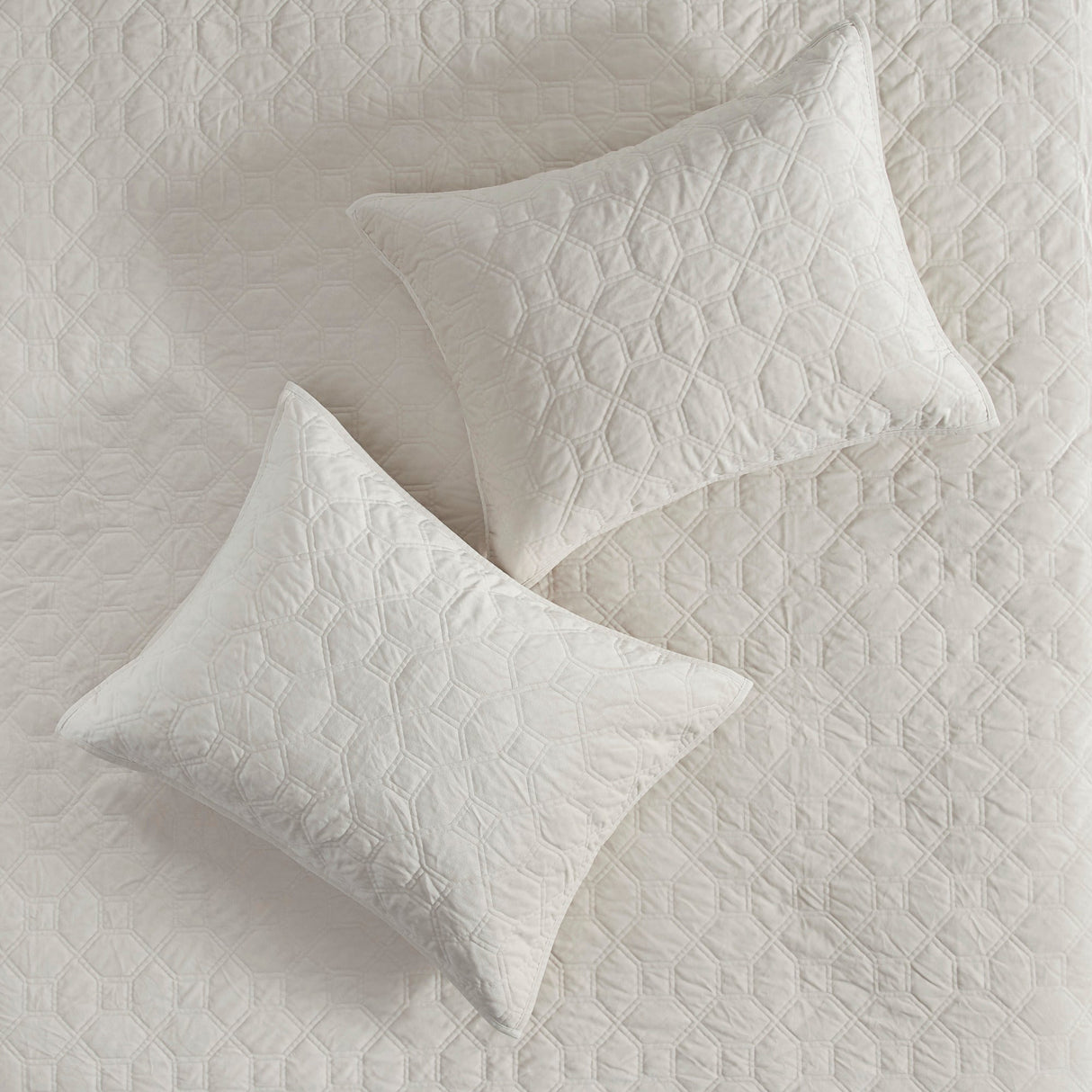 3 Piece Velvet Quilt Set Ivory King/Cal King
