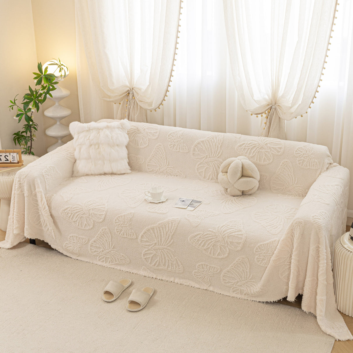 Luxury 3D Butterfly Jacquard Sofa Throw Blanket, Ultra-Soft Plush Fleece Couch Cover