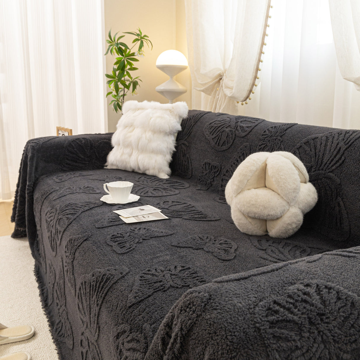 Luxury 3D Butterfly Jacquard Sofa Throw Blanket, Ultra-Soft Plush Fleece Couch Cover