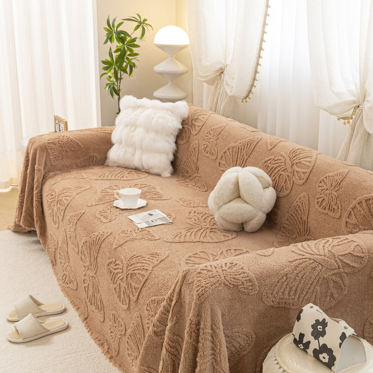 Luxury 3D Butterfly Jacquard Sofa Throw Blanket, Ultra-Soft Plush Fleece Couch Cover