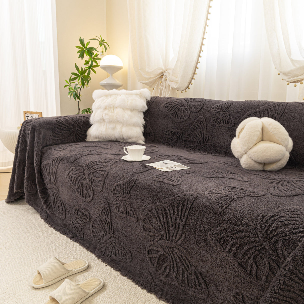 Luxury 3D Butterfly Jacquard Sofa Throw Blanket, Ultra-Soft Plush Fleece Couch Cover