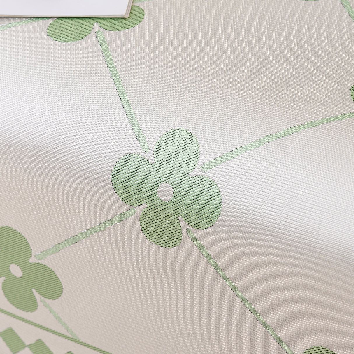 Cooling Four-Leaf Clover Hope Faith Love Luck Summer Comfy Ice Silk Furniture Throw Covers for Sofas