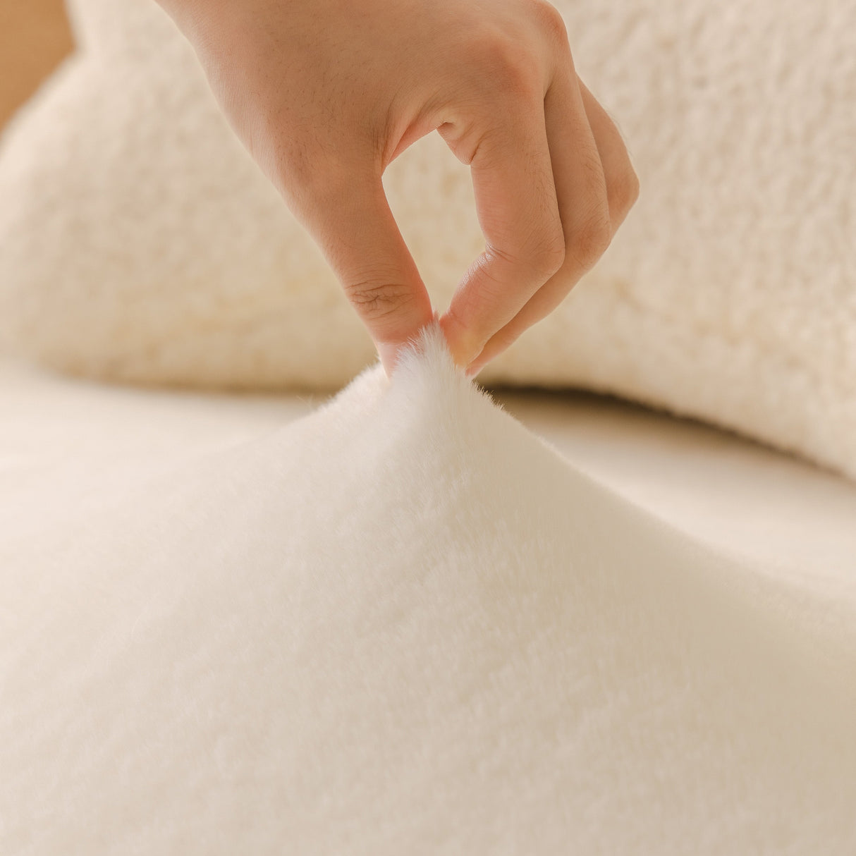 Soft Plush Warm Sofa Cover Stretchable Cozy Velvet Couch Protector for Fall & Winter