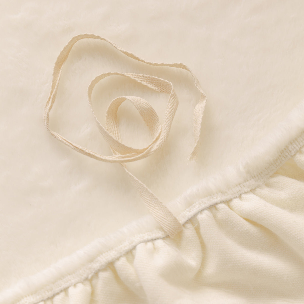 Soft Plush Warm Sofa Cover Stretchable Cozy Velvet Couch Protector for Fall & Winter