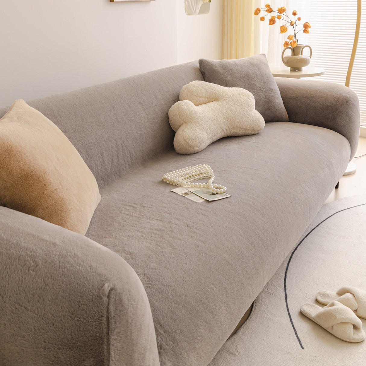 Soft Plush Warm Sofa Cover Stretchable Cozy Velvet Couch Protector for Fall & Winter