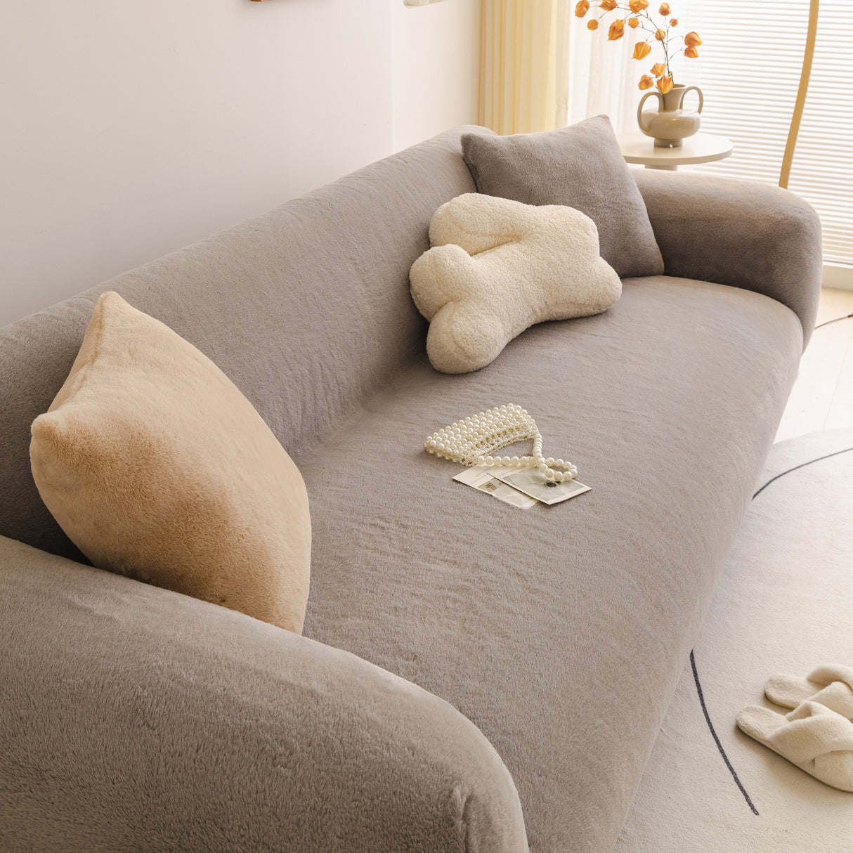 Soft Plush Warm Sofa Cover Stretchable Cozy Velvet Couch Protector for Fall & Winter