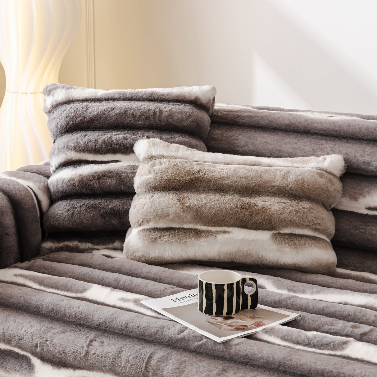 Ultra Soft Faux Fur Couch Cover – Large, Fluffy, and Elegant Sofa Throw Blanket