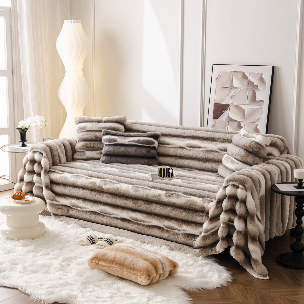 Ultra Soft Faux Fur Couch Cover – Large, Fluffy, and Elegant Sofa Throw Blanket