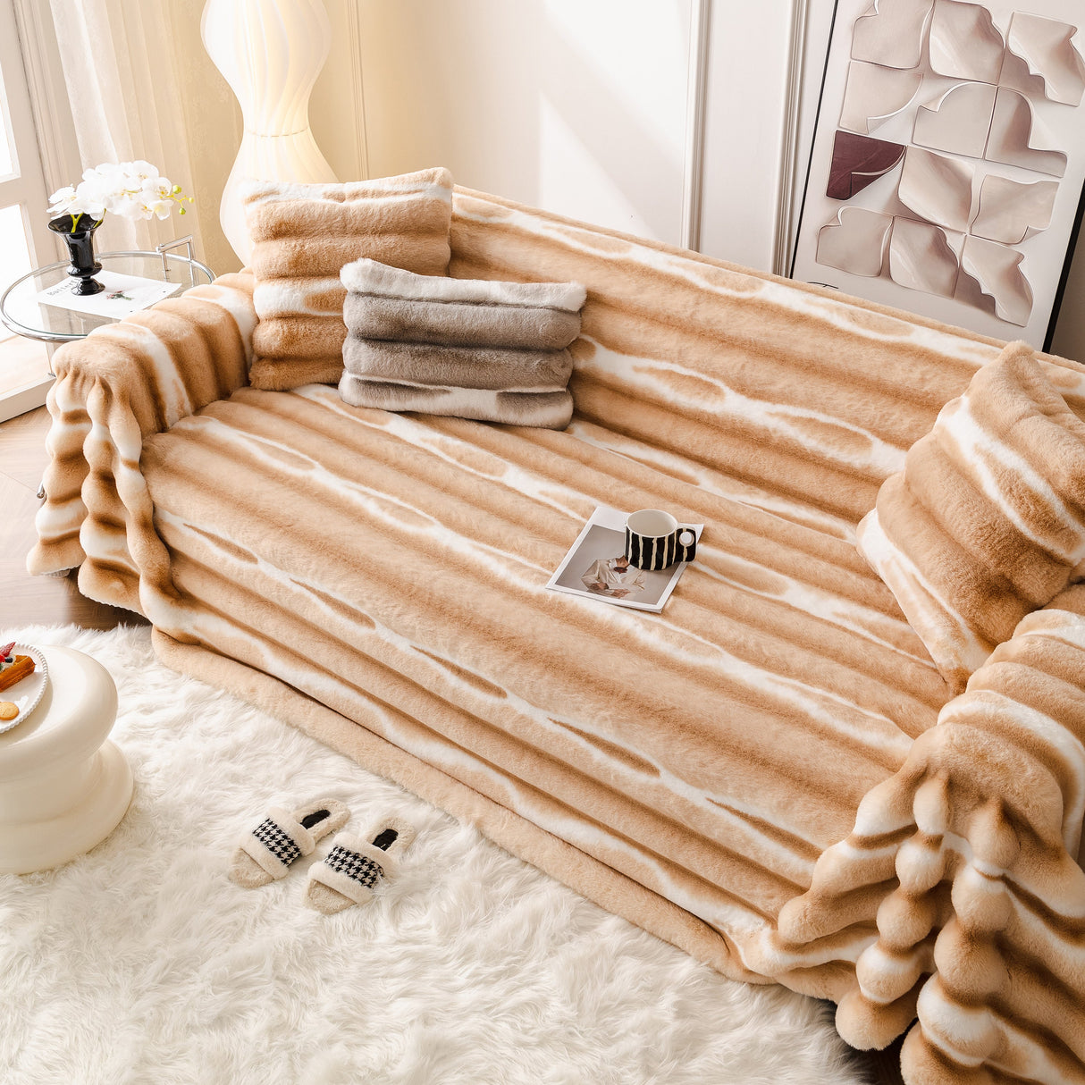 Ultra Soft Faux Fur Couch Cover – Large, Fluffy, and Elegant Sofa Throw Blanket