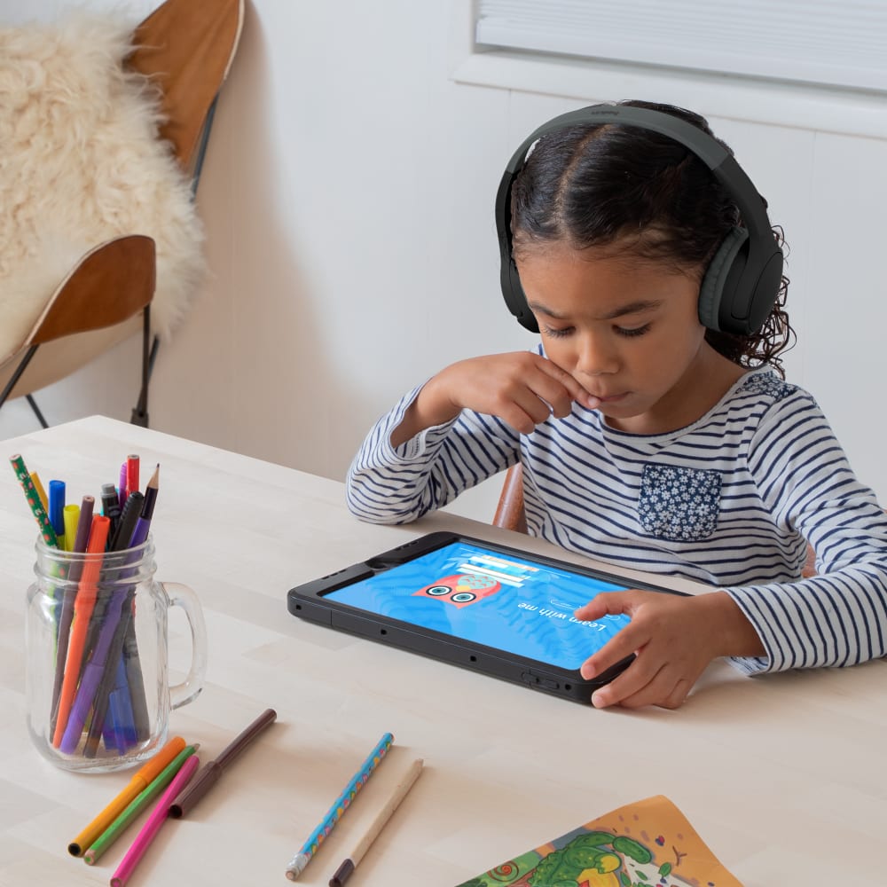 Belkin Soundform Mini Wireless On Ear Headphones for Kids by Belkin
