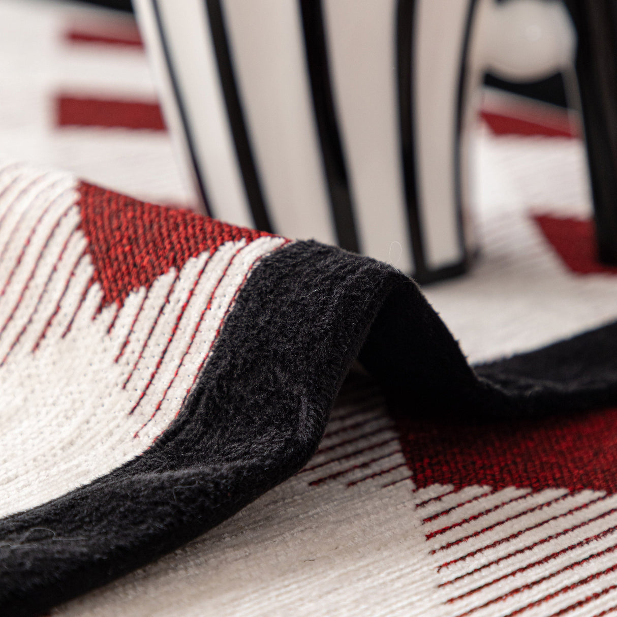 Non-Slip Chenille Sofa Slipcover Modern Geometric Sofa Protector Fits Most Sofas