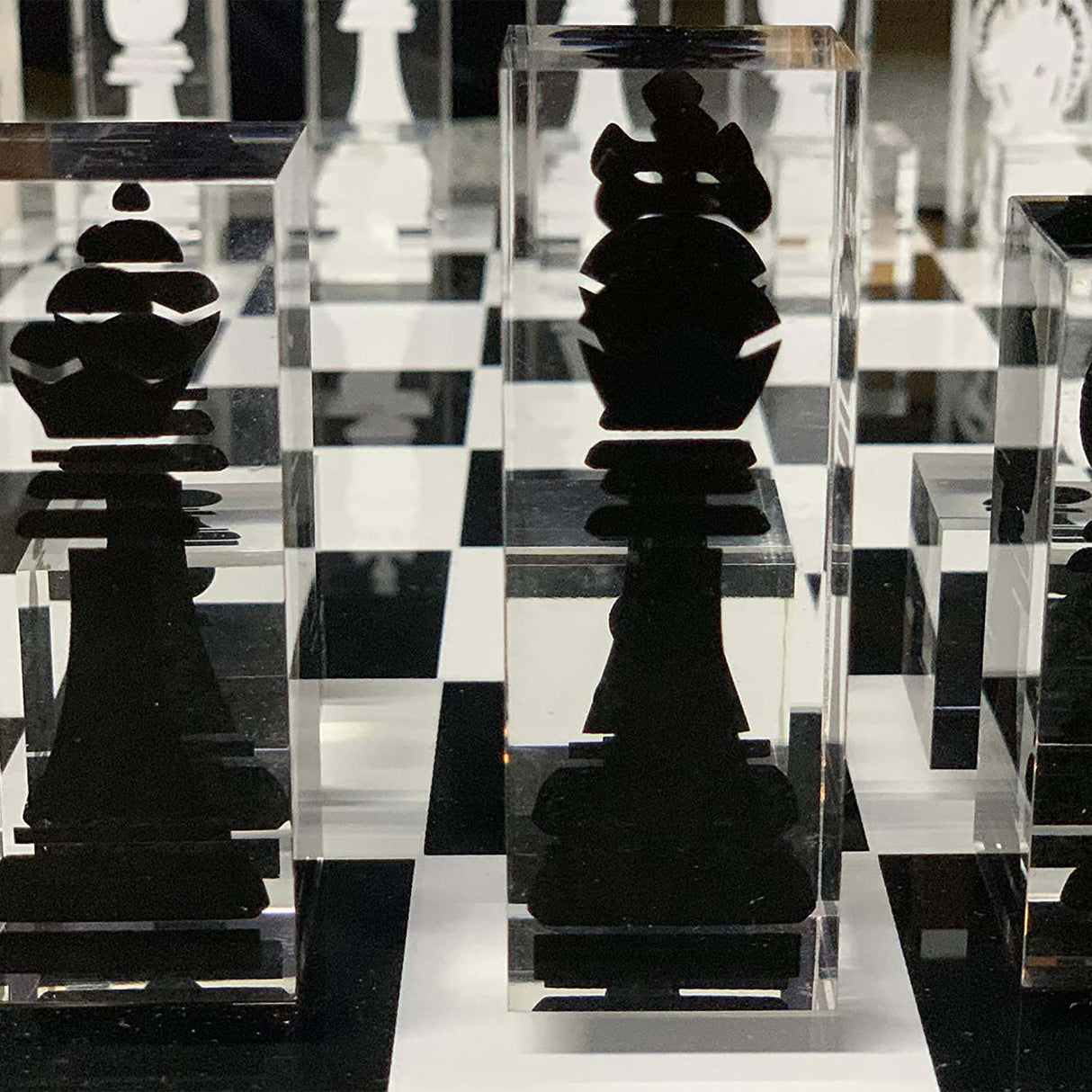 Infinity Lucite 17-Inch Lucite Chess Set by Pursonic