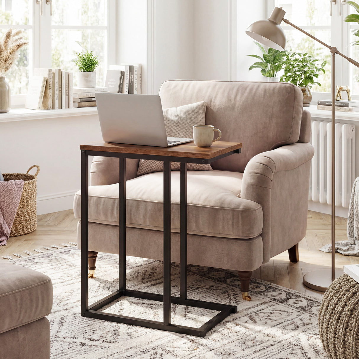 C-Shaped End Table Small Side Table with Sturdy Metal Frame-Walnut