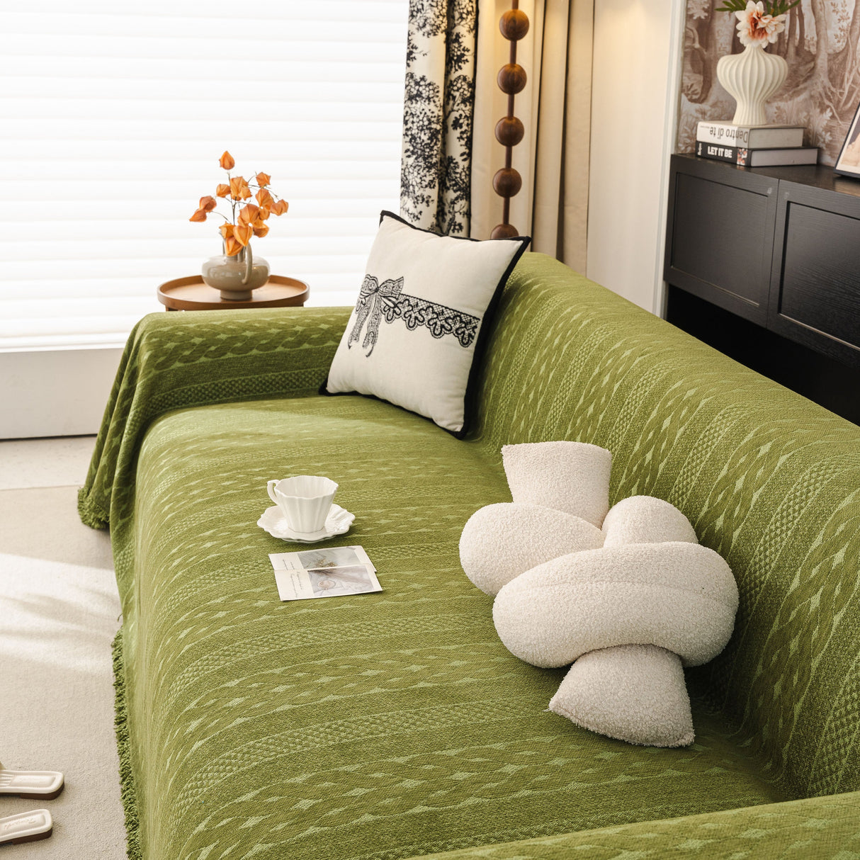 Sofa Cover Blanket Throw with Tassels, Decorative Furniture Protector for Dogs/Pets